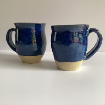 Tilted rim mug